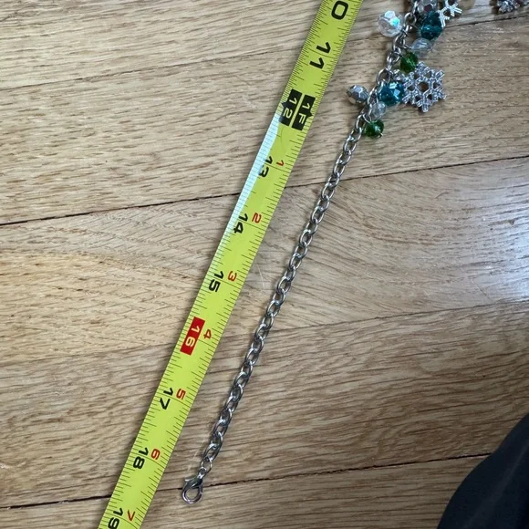 Pier One Imports Sparkle Snowflake Necklace & Bracelet Combo - Picture 9 of 10